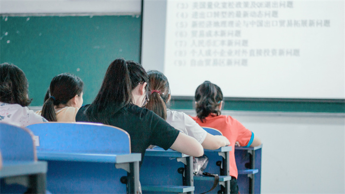 泉州初中中考成績查詢?