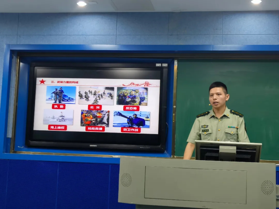 點燃少年強國夢 | 廈門雙十中學舉行國防軍事教育專題講座