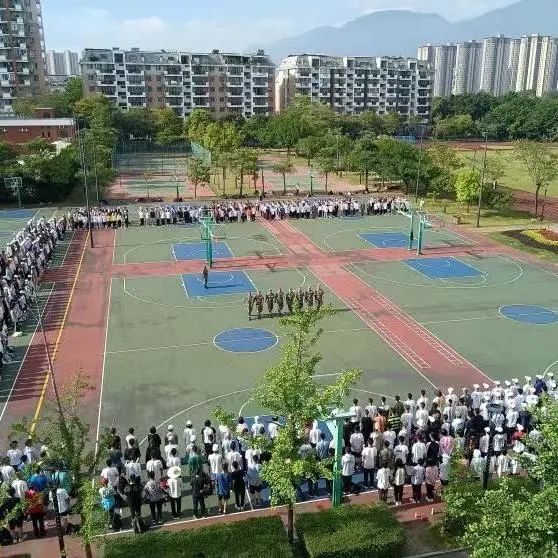 福州一中:青年比學趕幫超,國防教育標準高