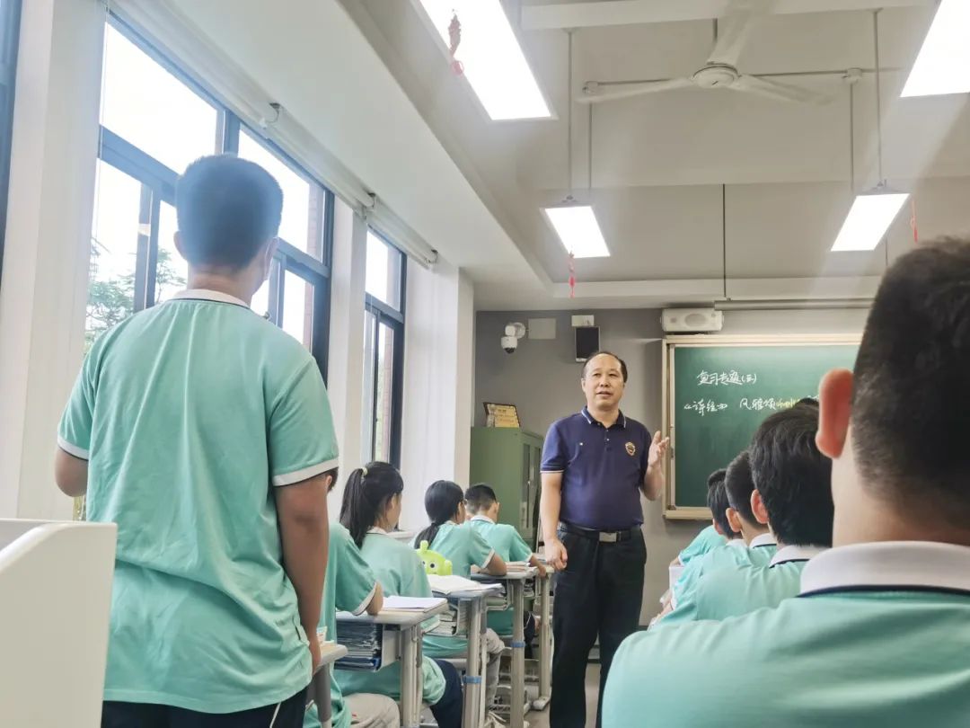 廈門英才學校:大師工作室 | 風好正是揚帆時,浩瀚光明濟滄海 ——翟小寧教授第二次指導廈門英才學校“寧遠班”學員進行集中教育研討