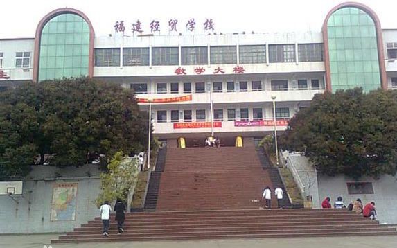 <a href=http://www.tjsxht.com/school-358/ target=_blank class=infotextkey>QWУ</a>