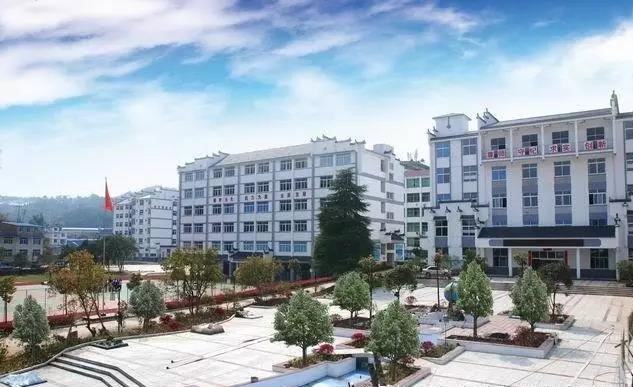 三明市金湖旅游職業(yè)中專學(xué)校