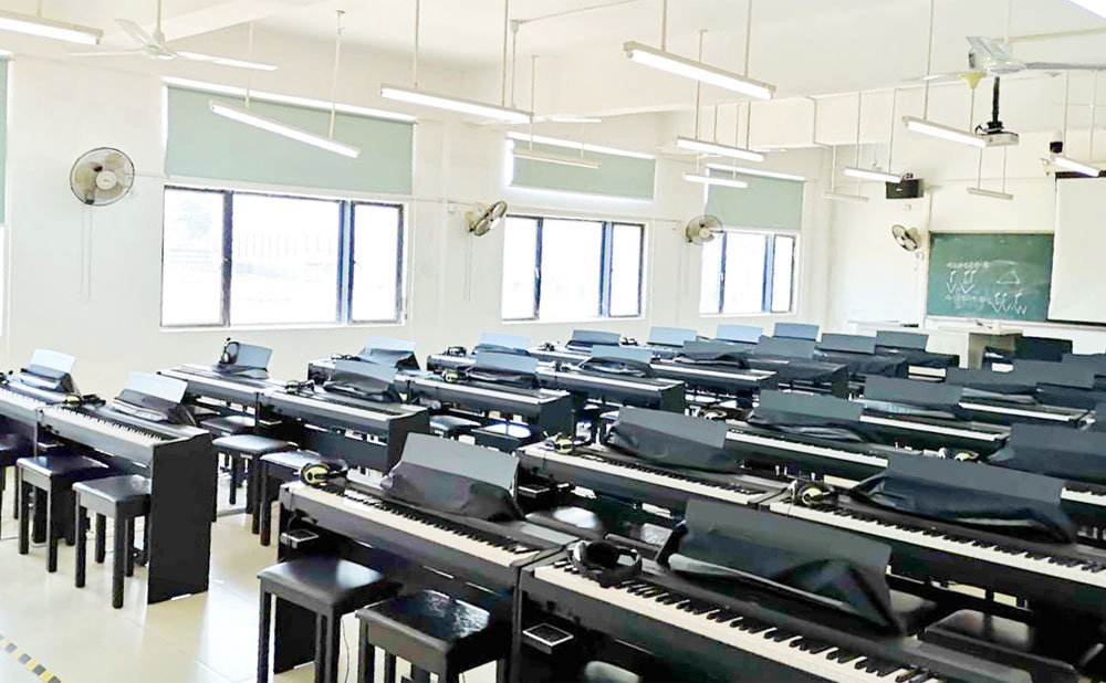 <a href=http://www.tjsxht.com/school-584/ target=_blank class=infotextkey>福建省鷺島職業技術學校</a>